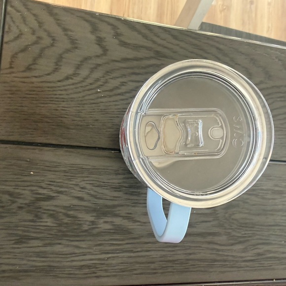 Swig Light Blue Mittens Design Mug - Picture 2 of 3